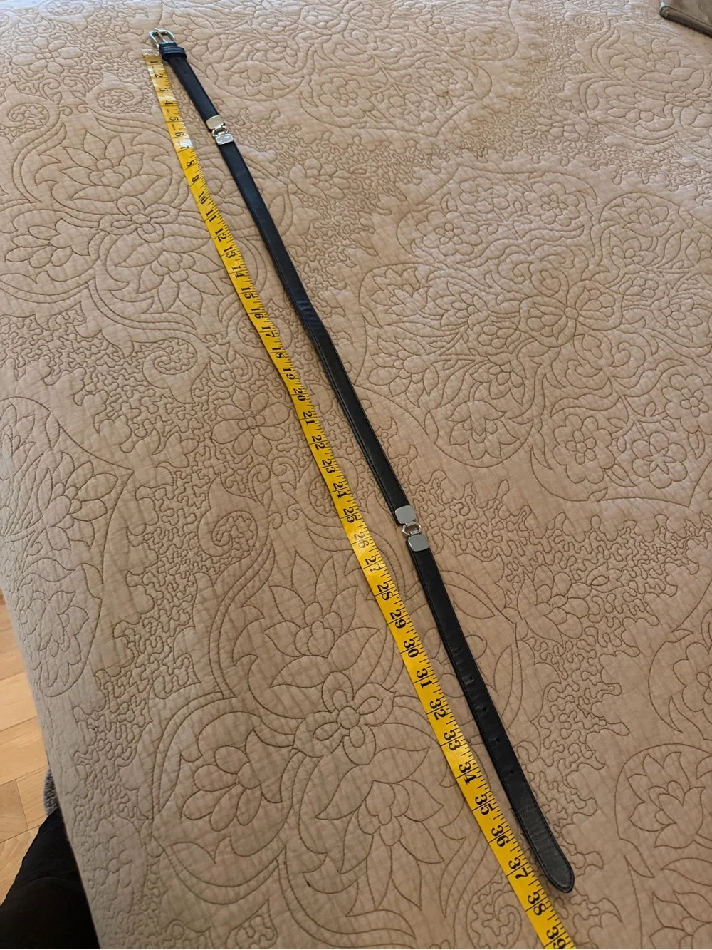 Chaps from Ralph Lauren Thin Black Leather Belt with Silver Hardware, Size M